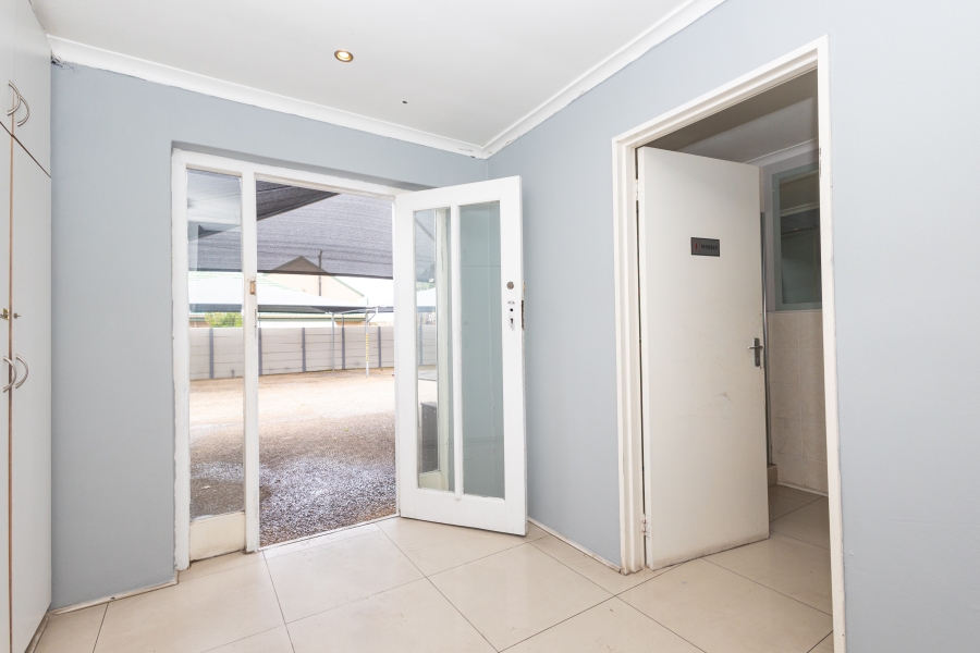 3 Bedroom Property for Sale in Milnerton Central Western Cape